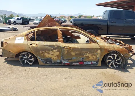 2017 Honda Accord Sport z USA, uszkodzony, nr VIN 1HGCR2F52HA077168